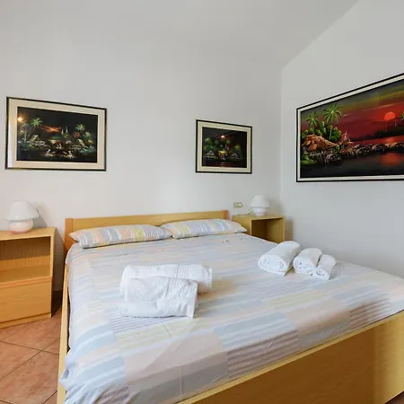 Residenza Le Paolette Con Piscina Padenghe sul Garda