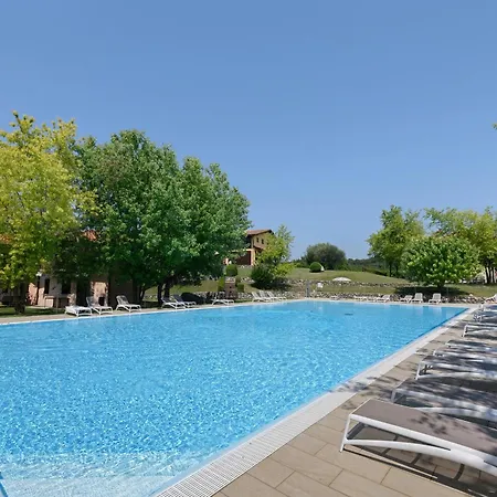 Residenza Le Paolette Con Piscina
